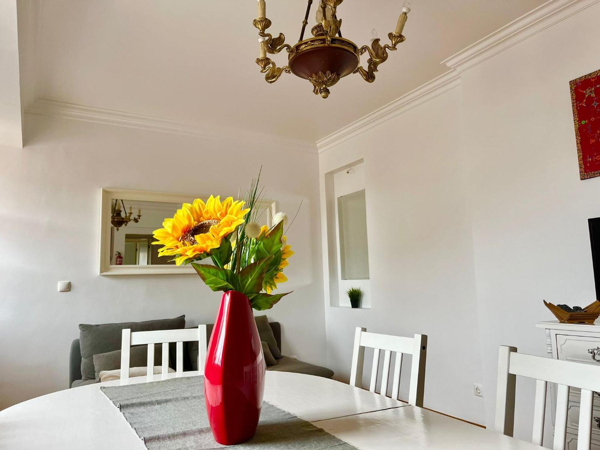 2 Bedroom, 2 Bathroom With Terrasse - Palma Residence Lisbon Exterior photo