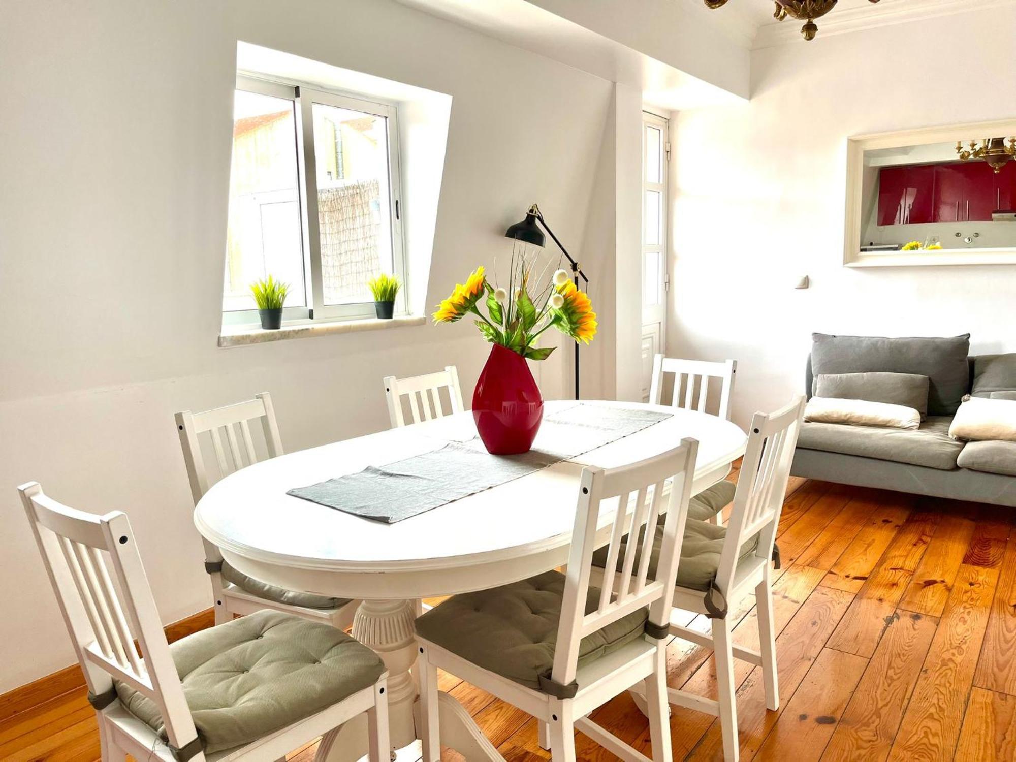 2 Bedroom, 2 Bathroom With Terrasse - Palma Residence Lisbon Exterior photo