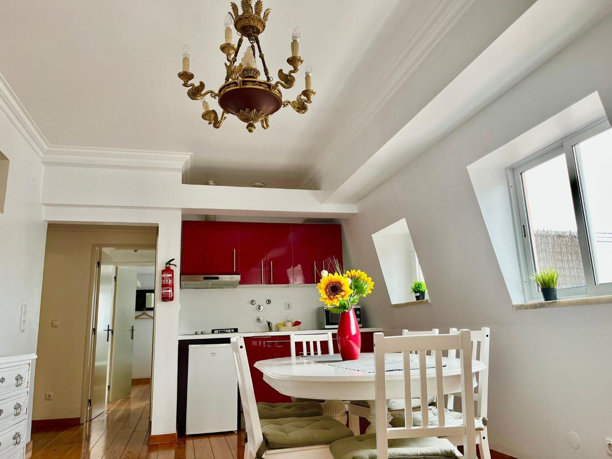 2 Bedroom, 2 Bathroom With Terrasse - Palma Residence Lisbon Exterior photo