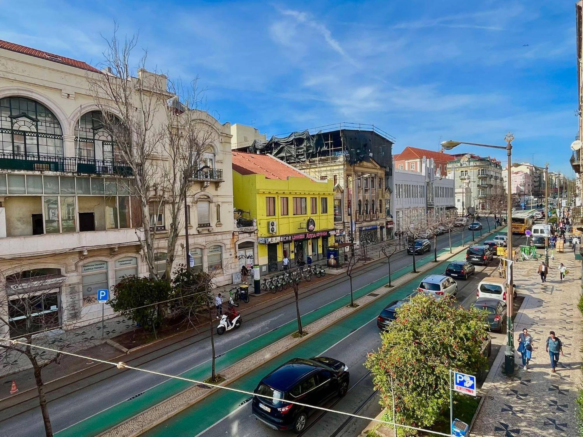 2 Bedroom, 2 Bathroom With Terrasse - Palma Residence Lisbon Exterior photo